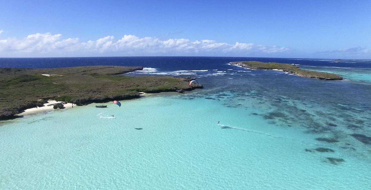 Les Paillottes De Babaomby Hotel Antsiranana Exteriör bild